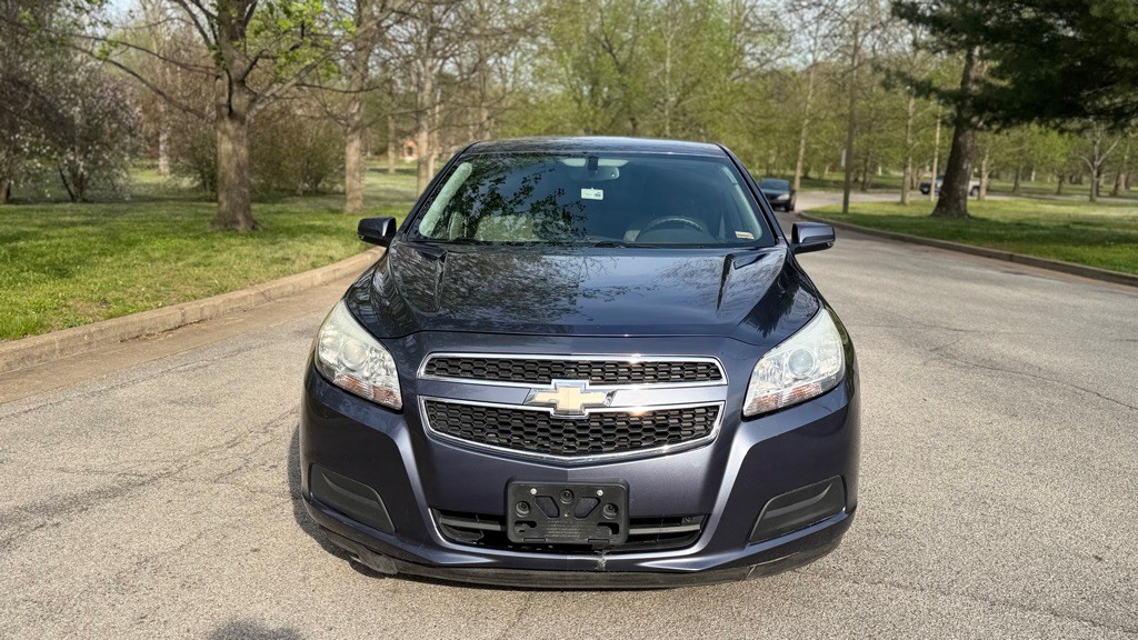 2013 Chevrolet Malibu Image 5