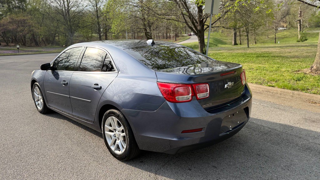 2013 Chevrolet Malibu Image 7