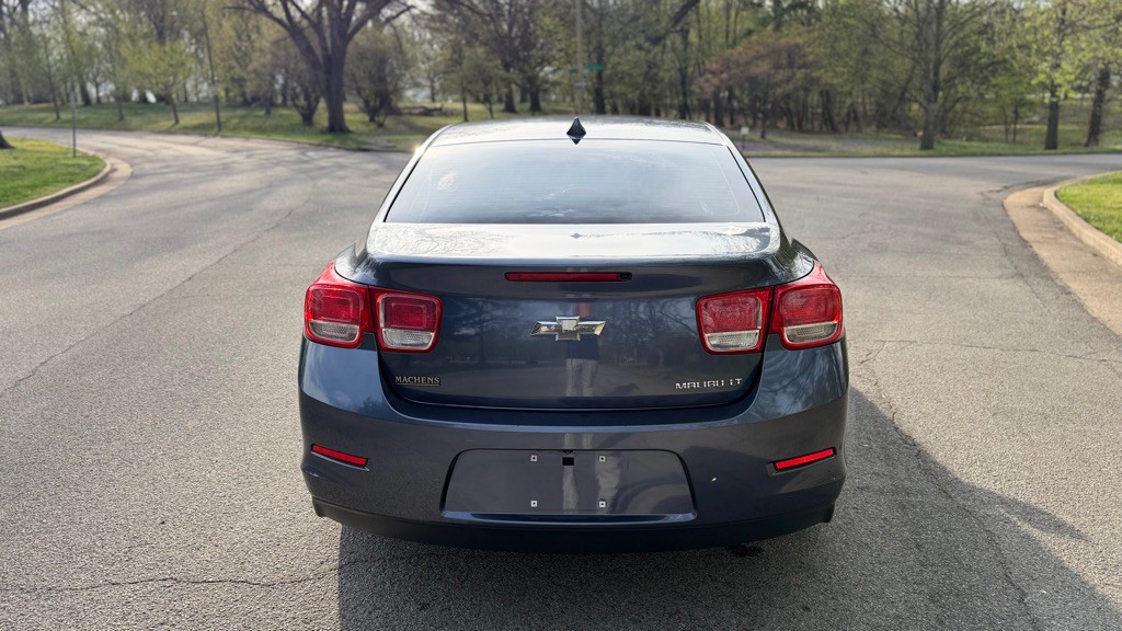 2013 Chevrolet Malibu Image 8