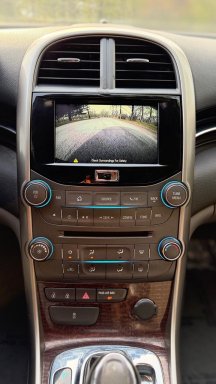 2013 Chevrolet Malibu Image 21