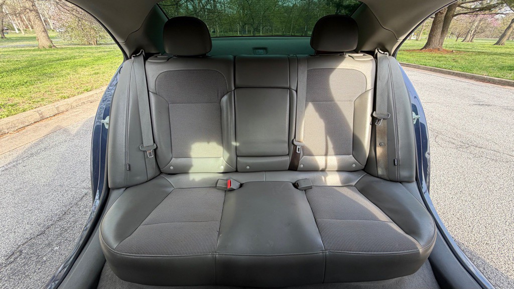 2013 Chevrolet Malibu Image 24