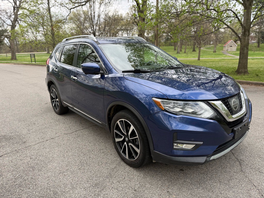 2017 Nissan Rogue Image 4