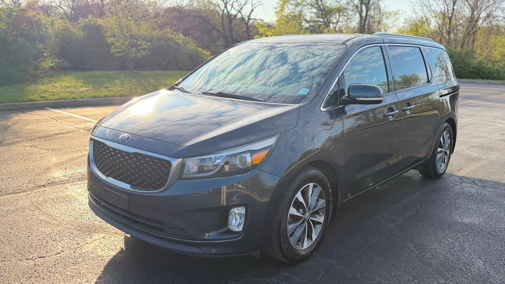 2016 Kia Sedona Image 4