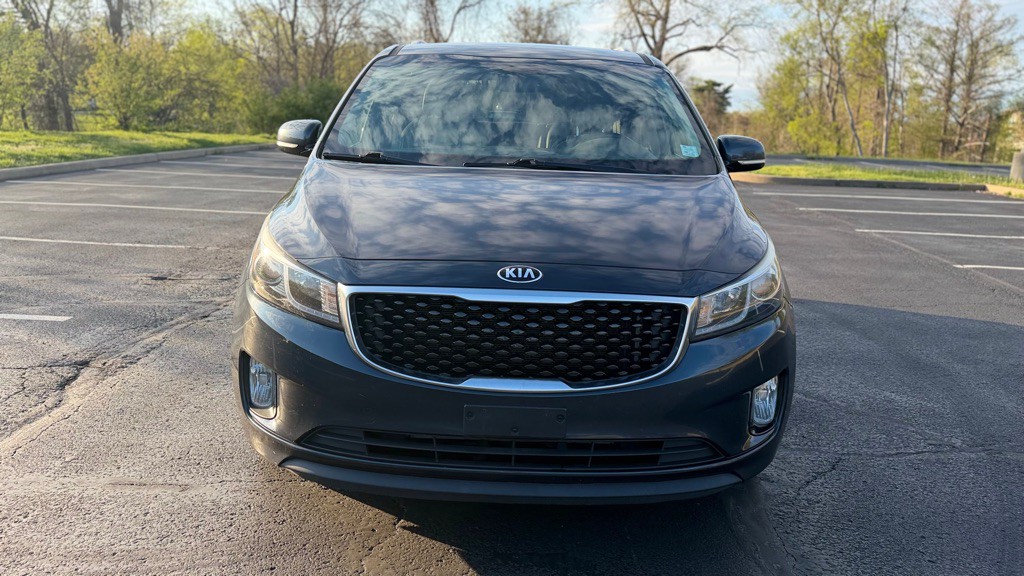 2016 Kia Sedona Image 5