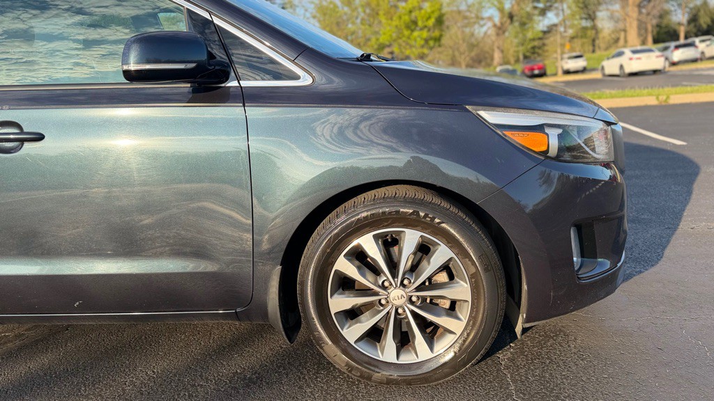 2016 Kia Sedona Image 31