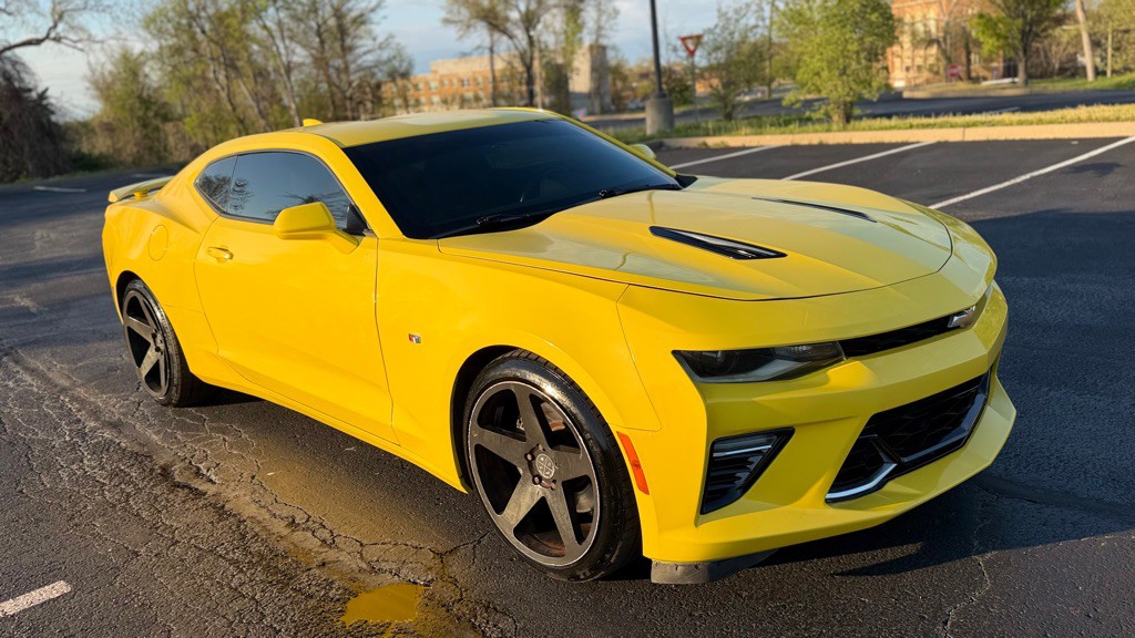 2017 Chevrolet Camaro Image 4