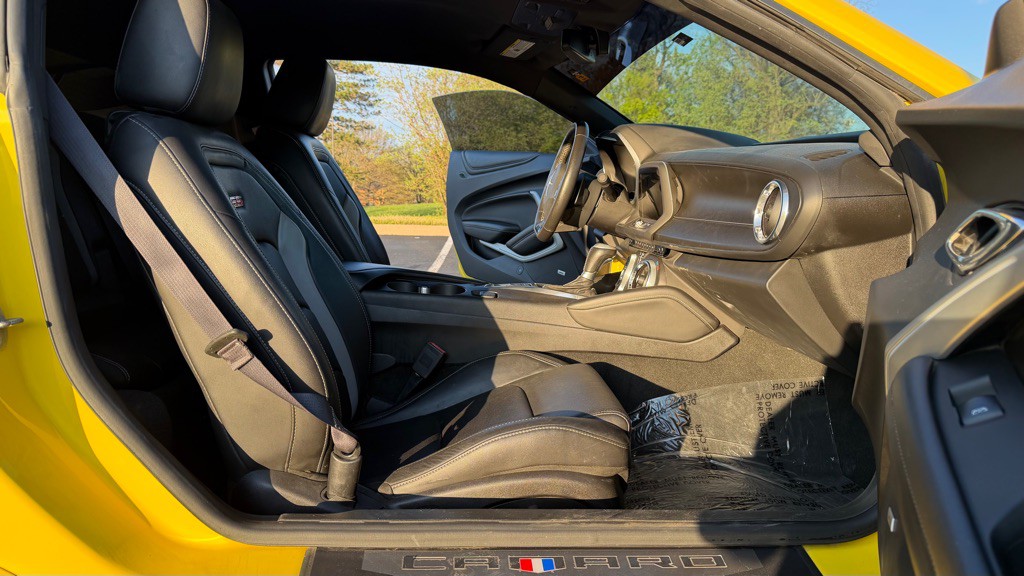 2017 Chevrolet Camaro Image 14