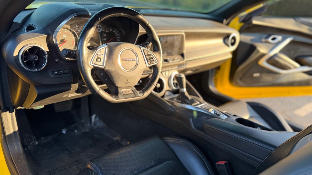 2017 Chevrolet Camaro Image 15