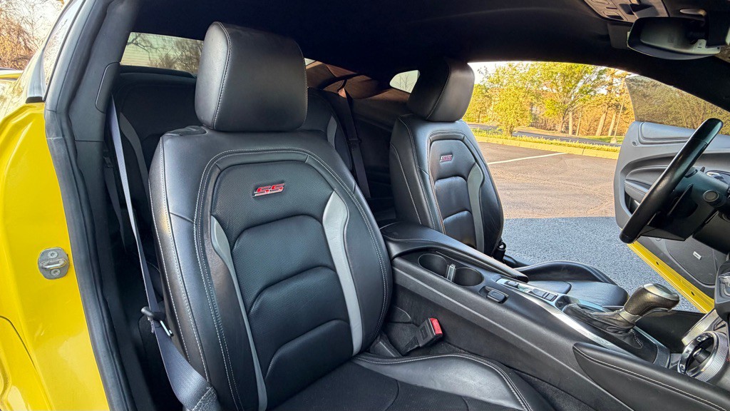 2017 Chevrolet Camaro Image 24