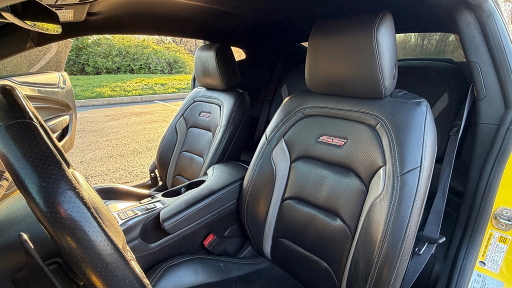 2017 Chevrolet Camaro Image 25