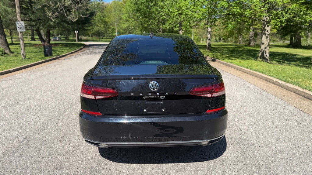 2020 Volkswagen Passat Image 8