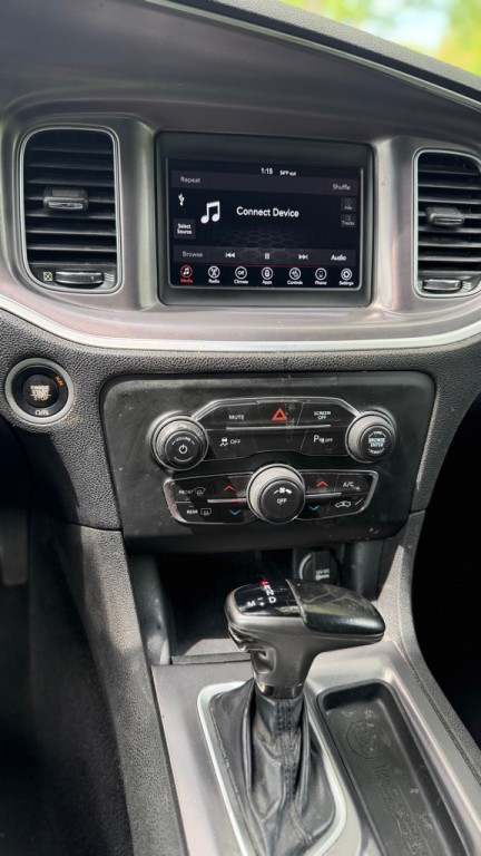 2019 Dodge Charger Image 17