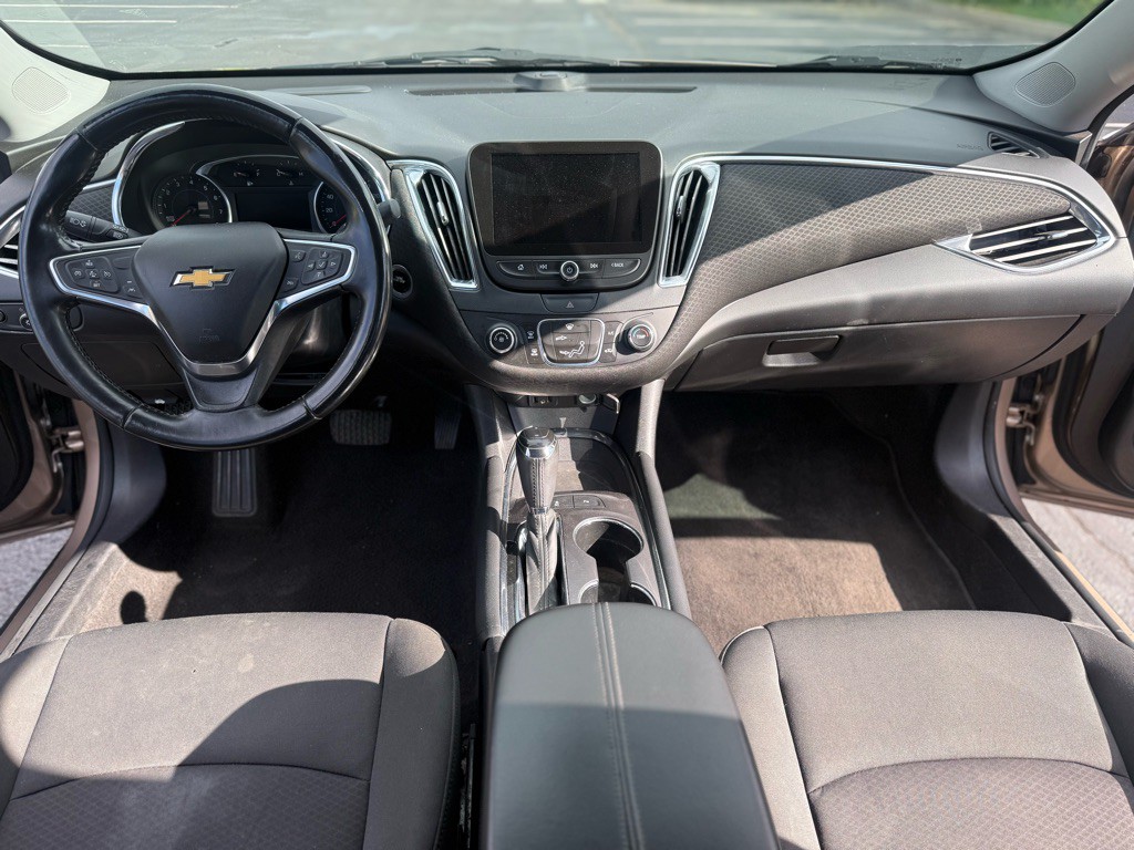 2018 Chevrolet Malibu Image 8