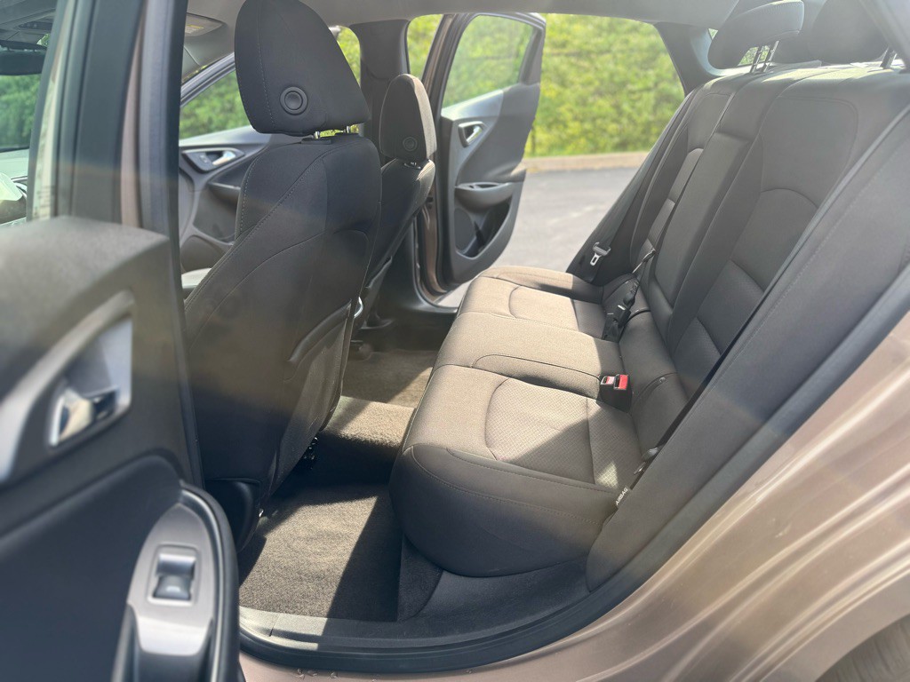 2018 Chevrolet Malibu Image 18