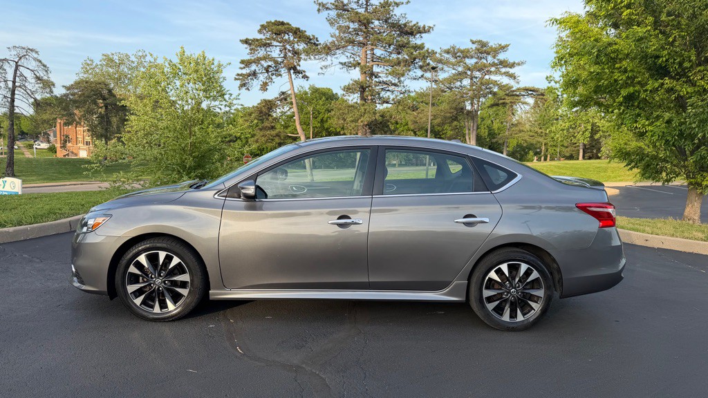 2019 Nissan Sentra Image 3