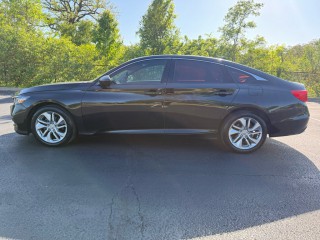 Image for 2018 Honda Accord LX ID: 7360915