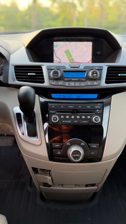 2012 Honda Odyssey Image 18