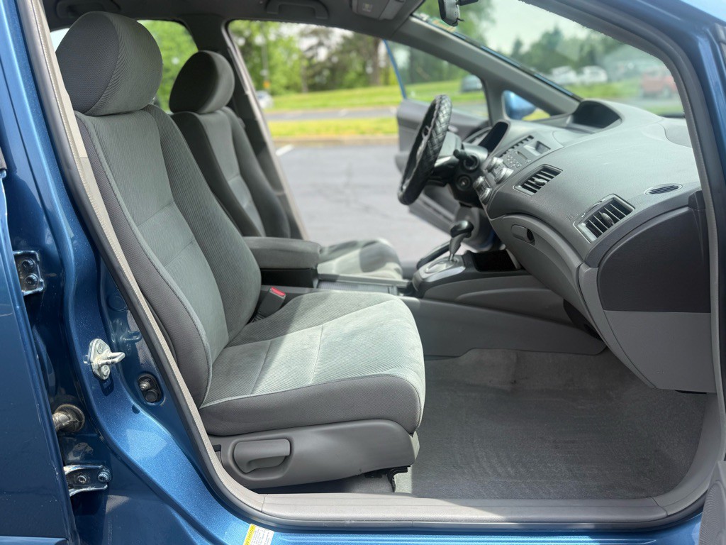 2010 Honda Civic Image 9