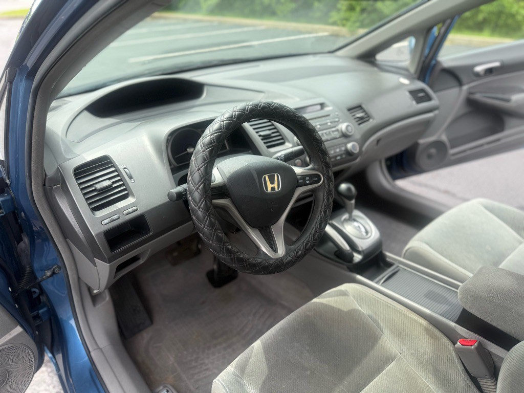 2010 Honda Civic Image 10
