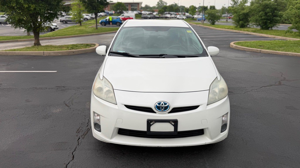 2010 Toyota Prius Image 2