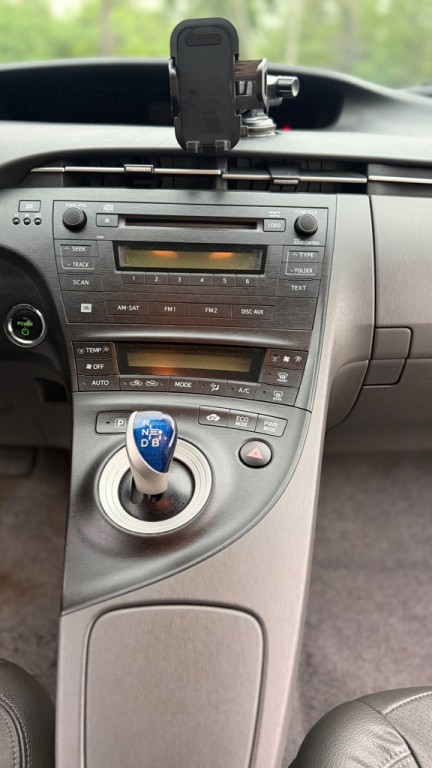 2010 Toyota Prius Image 14