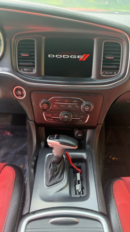 2015 Dodge Charger Image 16