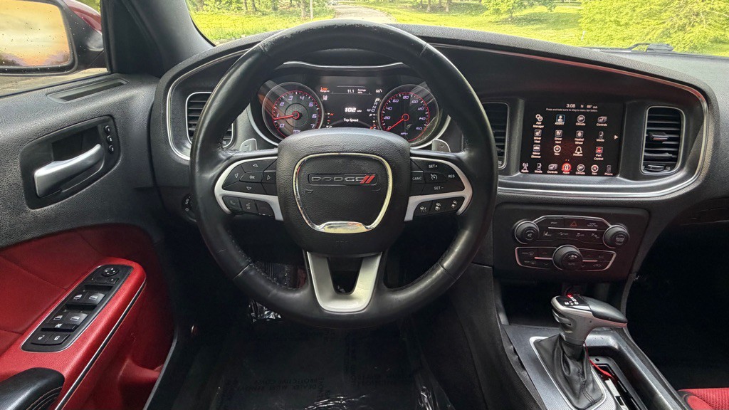 2015 Dodge Charger Image 18