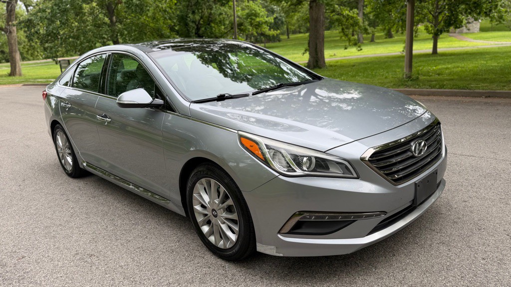 2015 Hyundai Sonata Image 4