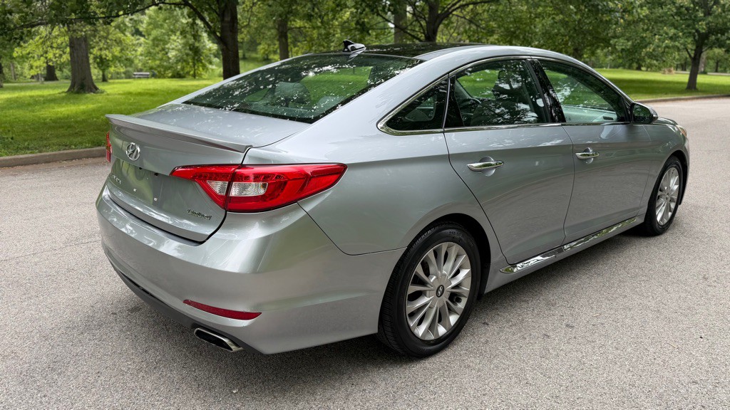 2015 Hyundai Sonata Image 9