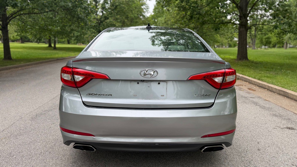2015 Hyundai Sonata Image 10