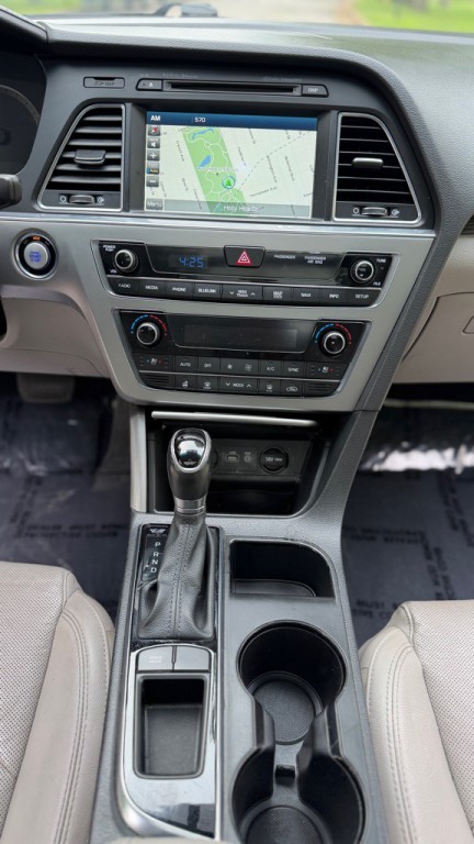 2015 Hyundai Sonata Image 16