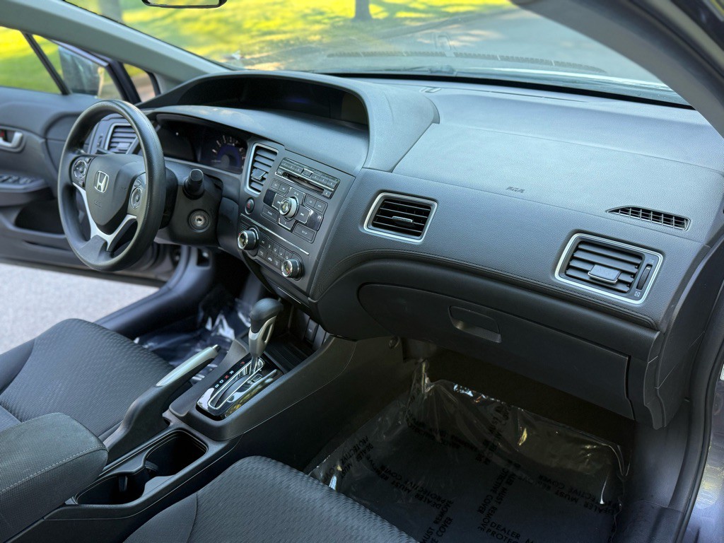 2015 Honda Civic Image 13