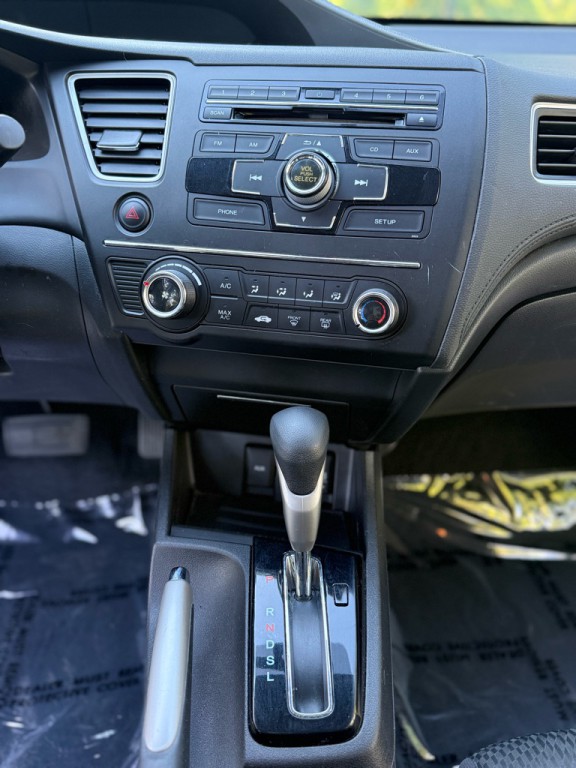 2015 Honda Civic Image 14