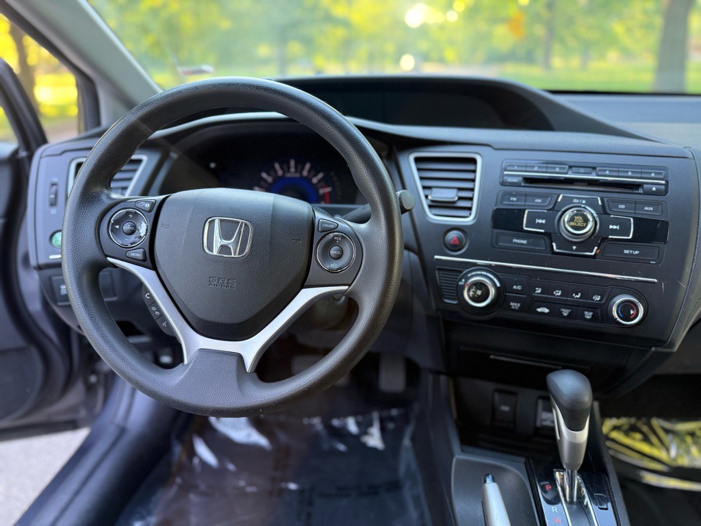 2015 Honda Civic Image 15