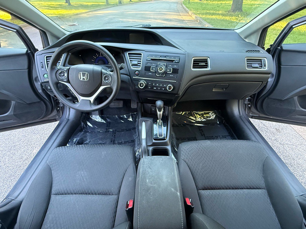 2015 Honda Civic Image 16