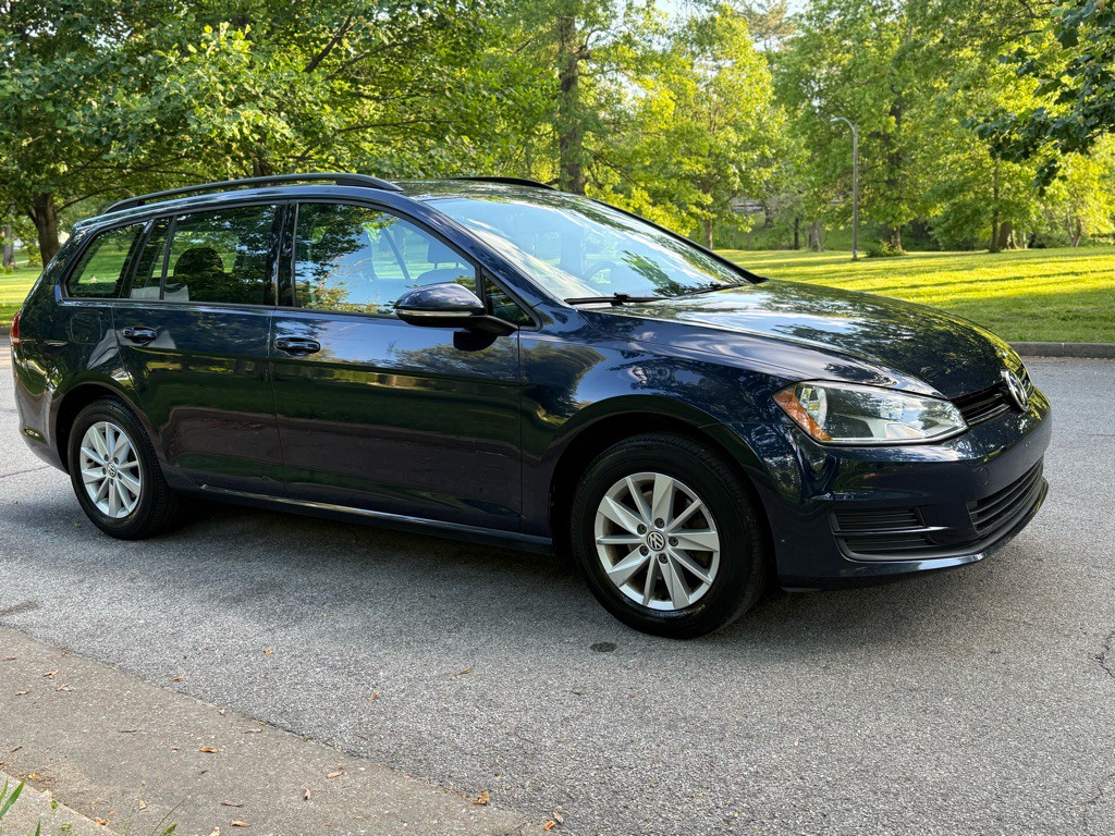 2016 Volkswagen Golf Image 4