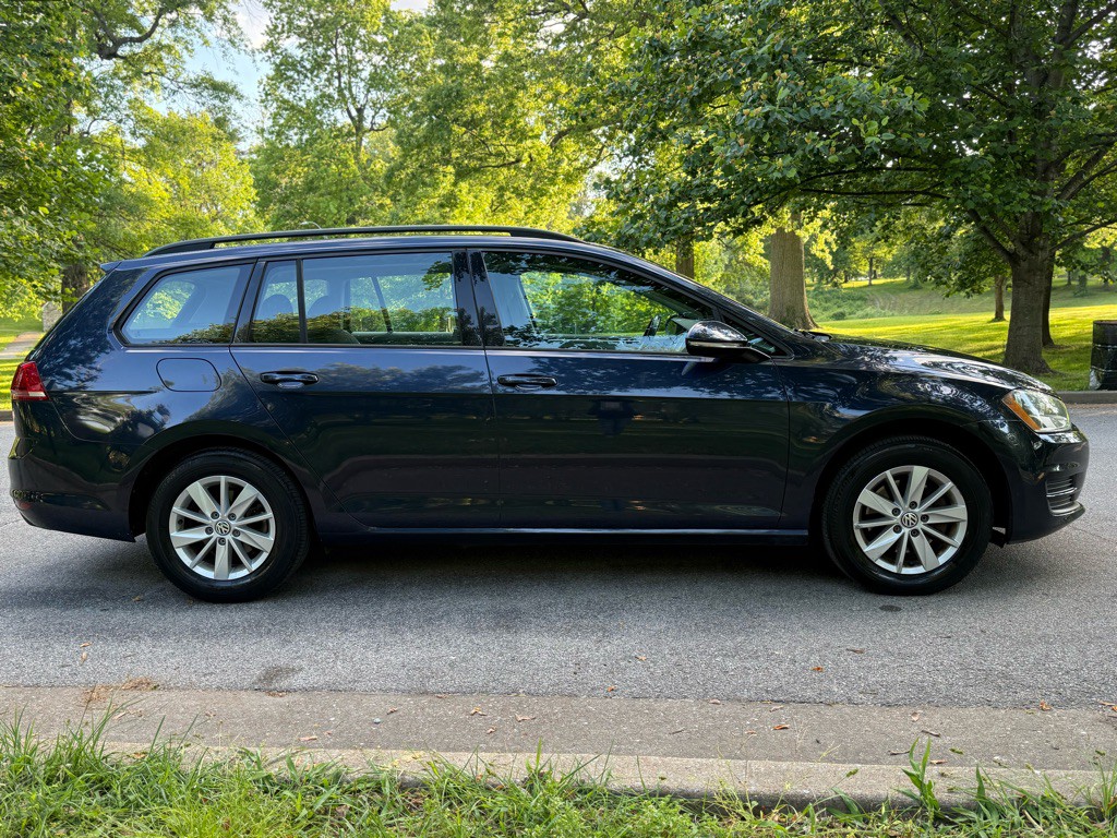 2016 Volkswagen Golf Image 5