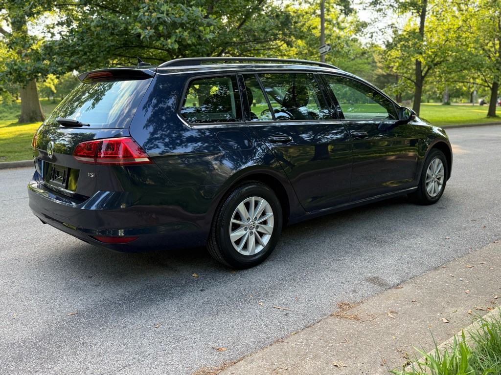 2016 Volkswagen Golf Image 6