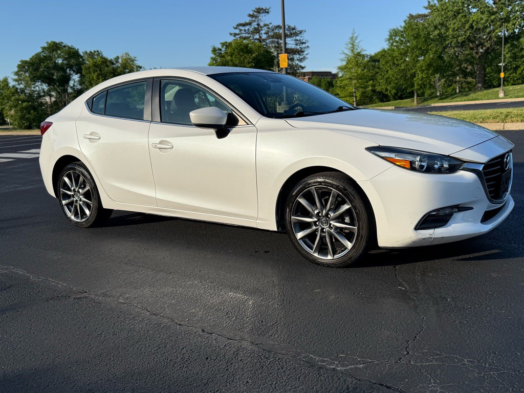 2018 Mazda Mazda3 Image 1