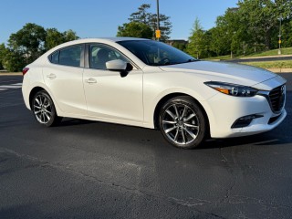 Image for 2018 Mazda Mazda3 Touring ID: 7382539