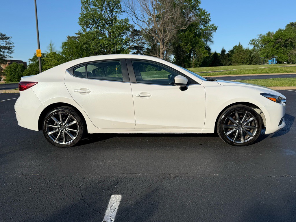 2018 Mazda Mazda3 Image 3