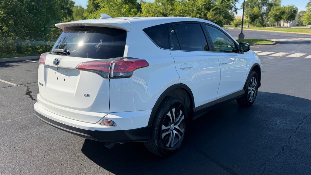 2018 Toyota Rav4 Image 6