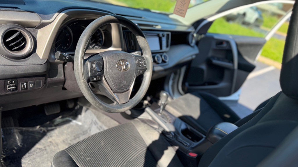 2018 Toyota Rav4 Image 10