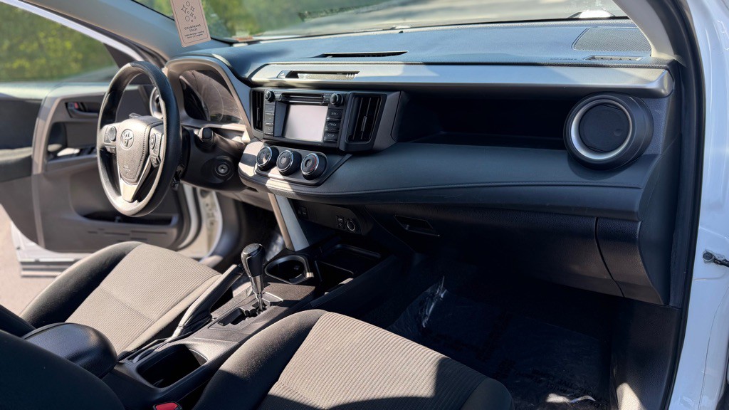 2018 Toyota Rav4 Image 12