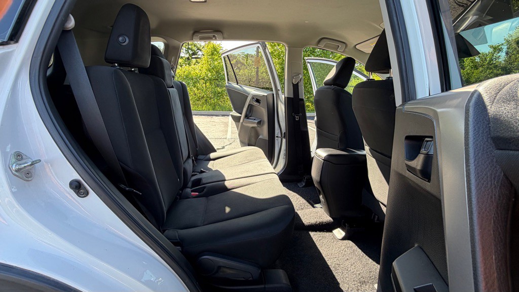 2018 Toyota Rav4 Image 18