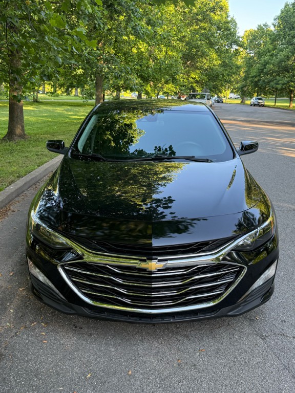 2023 Chevrolet Malibu Image 2