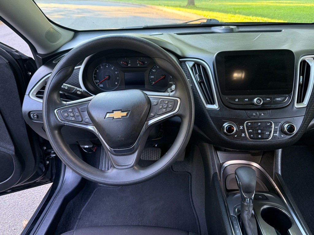 2023 Chevrolet Malibu Image 16