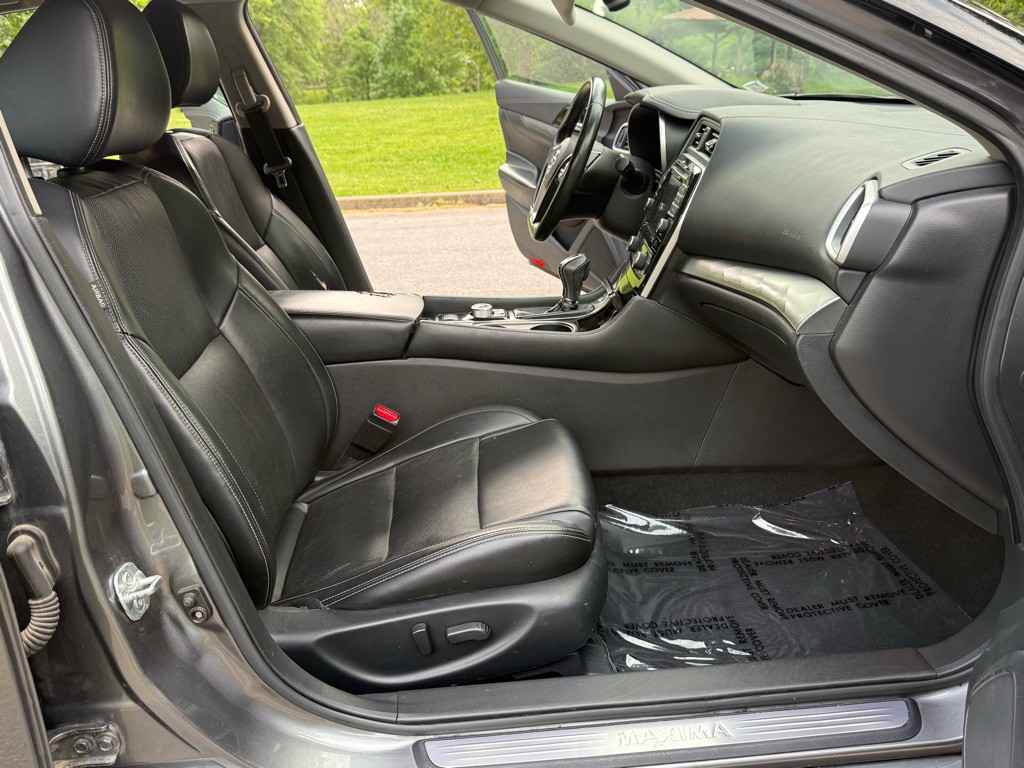 2021 Nissan Maxima Image 9