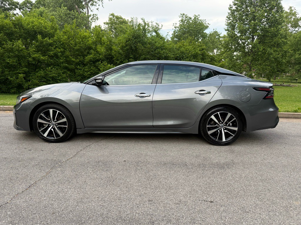 2021 Nissan Maxima Image 3