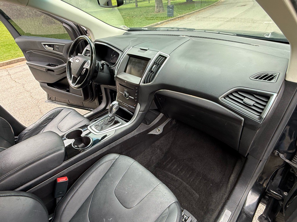 2015 Ford Edge Image 18